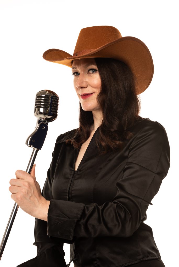 Lizzy as June Carter